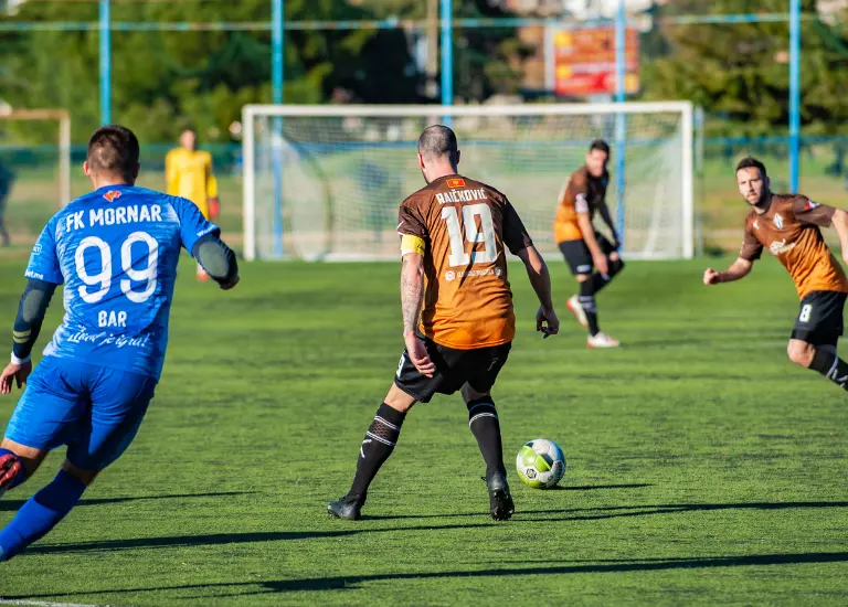 Thông tin lực lượng hai đội Burnley vs Wolves mới nhất